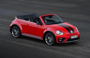 Volkswagen Beetle Cabriolet R-Line 2016 года (UK)